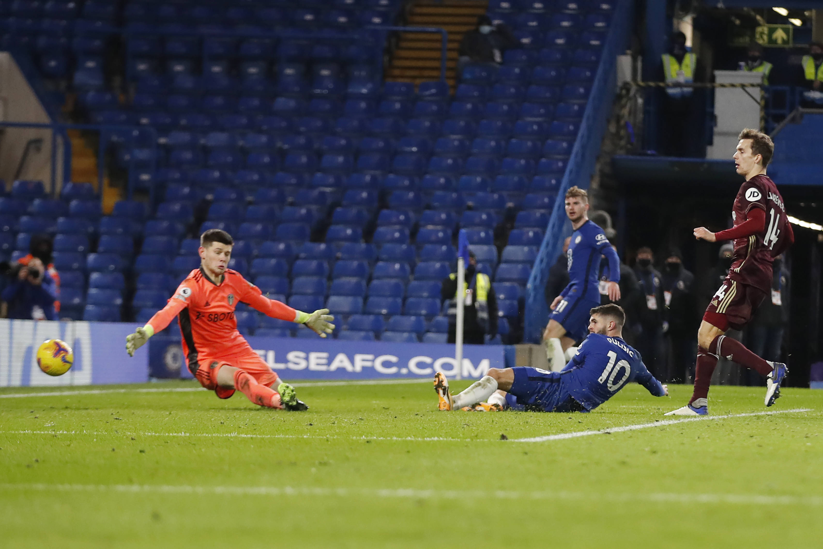 中有着更高 中有着更高