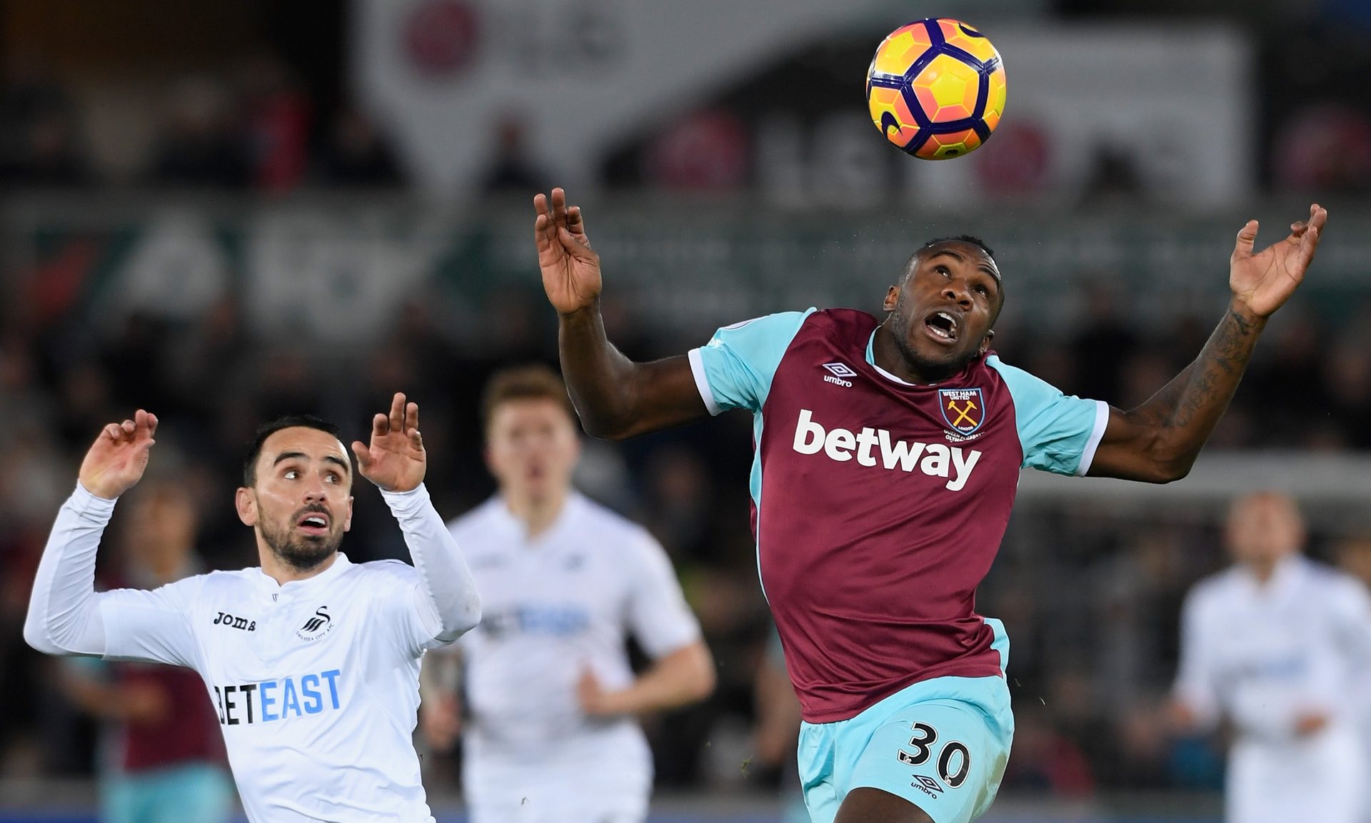 是多方面的 是多方面的